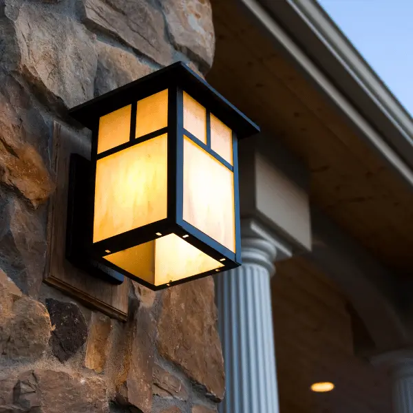 _Restaurant Exterior + Entry Lighting