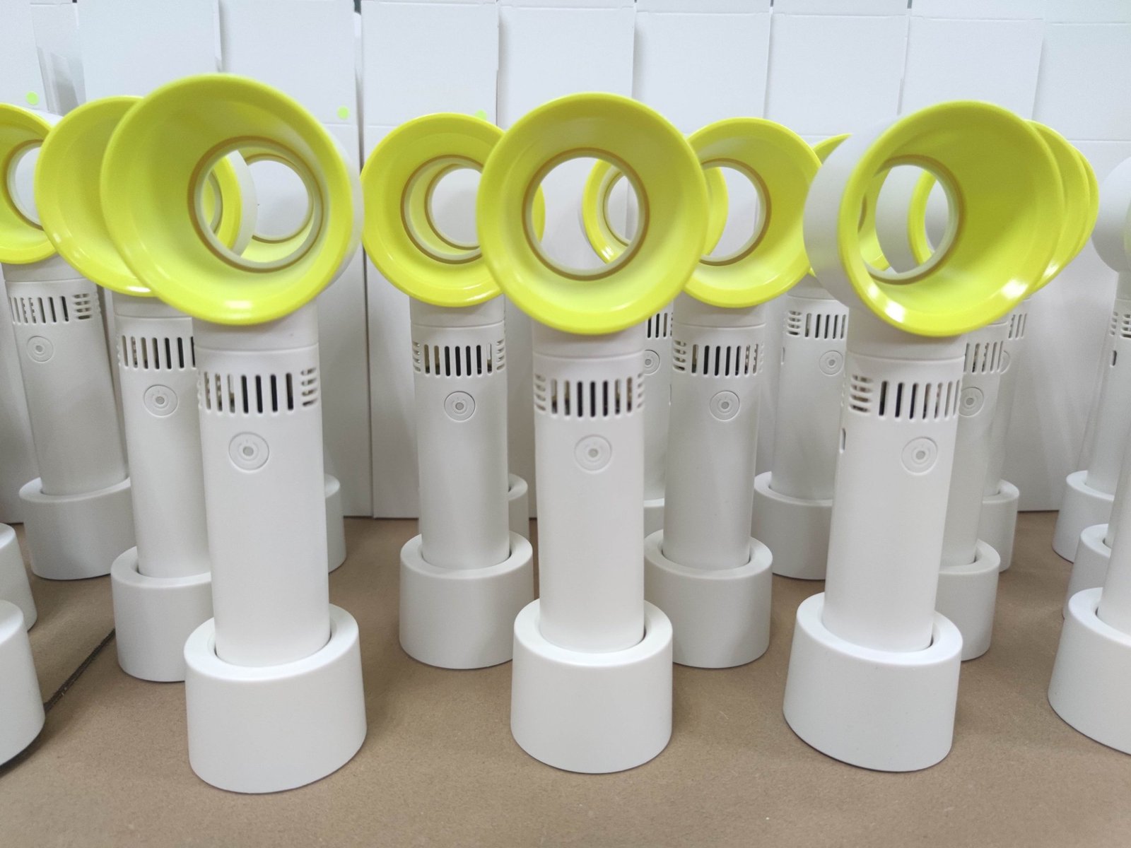 Handheld Fans - Image 3